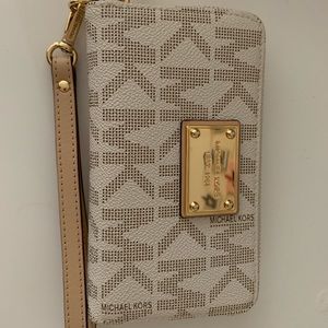 MK Wristlet